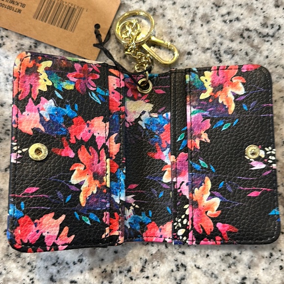 NWT Steve Madden wallet - Picture 1 of 3